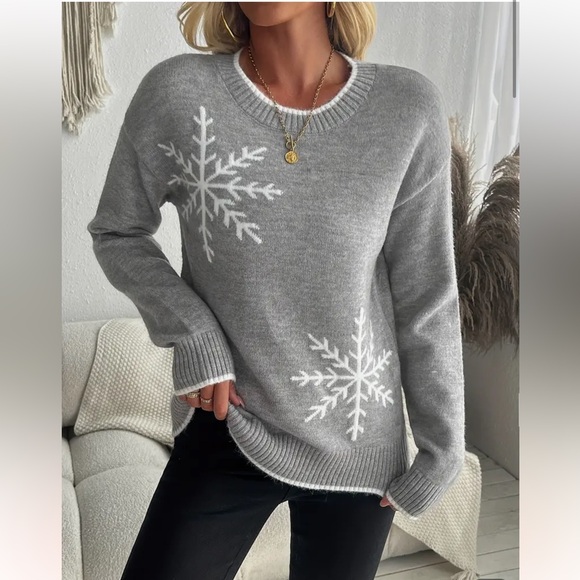 Luxe Snowflakes Sweater - Picture 2 of 13